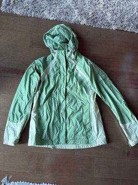 Columbia Light Green Hooded Windbreaker Jacket